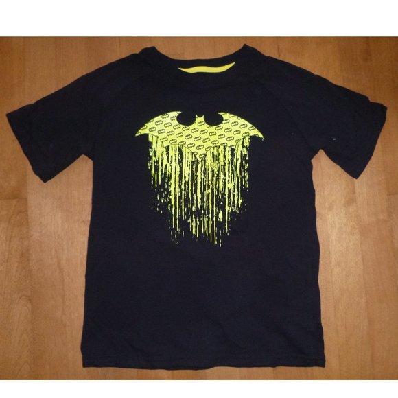 Boys Batman Logo Rain Short Sleeve T-Shirt   Size 8 14/16  NWT - Picture 1 of 1